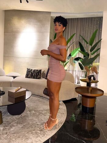 Full leaked Estephany gutierre private onlyfans photo