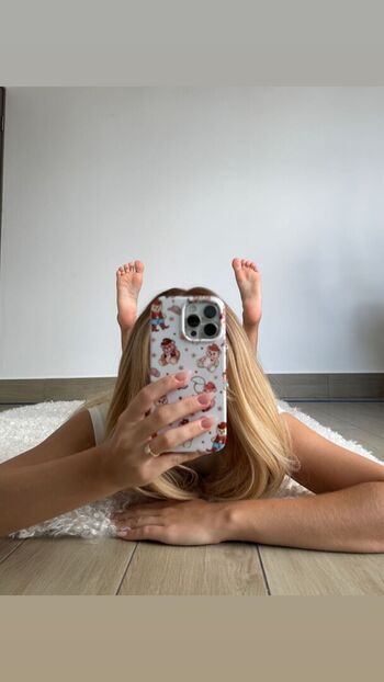 Full leaked Evelyn feett page private onlyfans photo