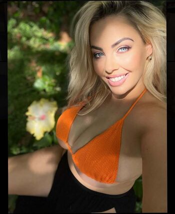 Full leaked Evie leana private onlyfans photo