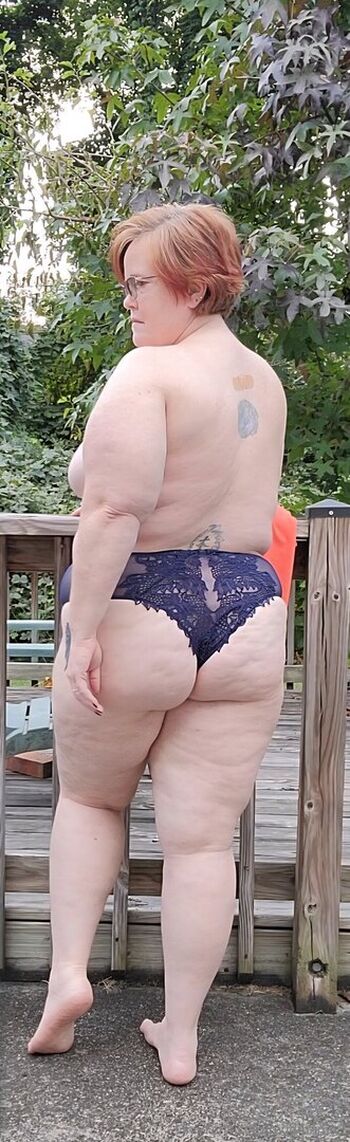 Faith and Courtney (mommyndme)