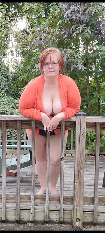 Faith and Courtney (mommyndme)