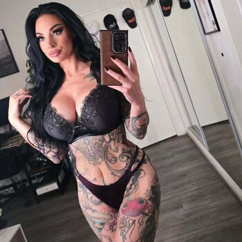 Full leaked Fallonvendetta private onlyfans photo