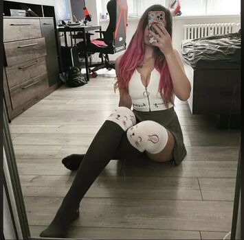 Full leaked Feetbycheeky private onlyfans photo