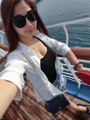 Full leaked Feifeihsieh page private onlyfans photo