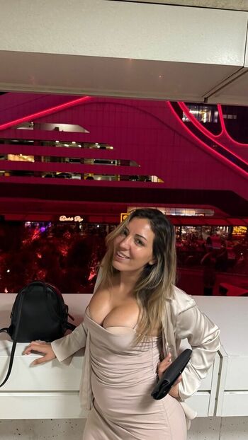 Full leaked Fidan atalay page private onlyfans photo