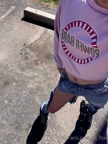 Full leaked Lacey grey/ private onlyfans photo