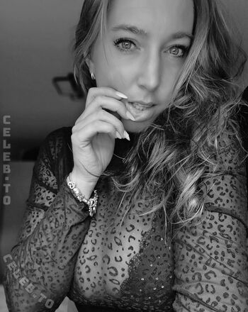 Full leaked Frecher kruemel private onlyfans photo