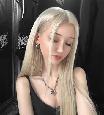 Full leaked Gay sissy boy private onlyfans photo