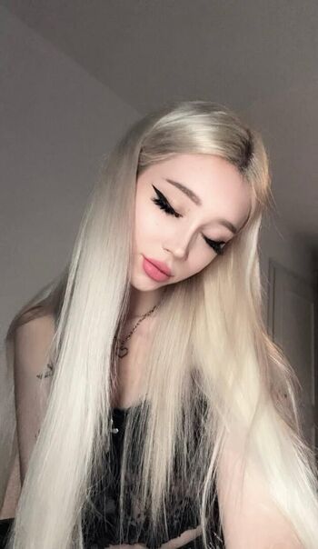 Full leaked Gay sissy boy private onlyfans photo