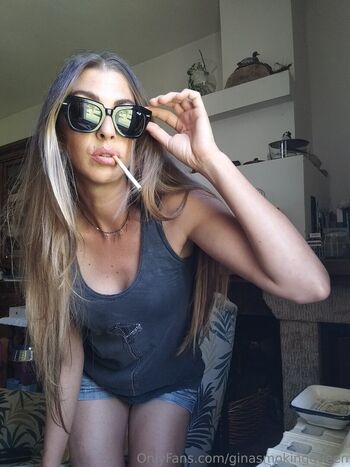 ginasmokingqueen