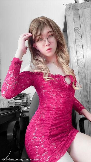 Full leaked Girlinthemirror private onlyfans photo