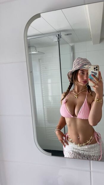 Full leaked Gita mollema page private onlyfans photo