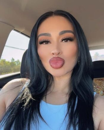 Full leaked Glamariz private onlyfans photo