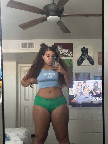 Full leaked Gldnbby private onlyfans photo