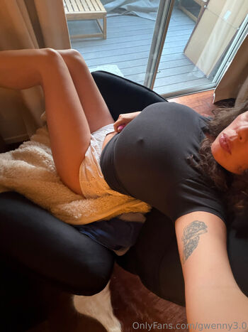 Full leaked Gwenny page private onlyfans photo