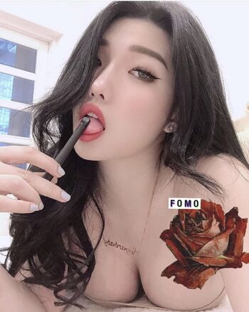 Full leaked Ha my duyen page private onlyfans photo