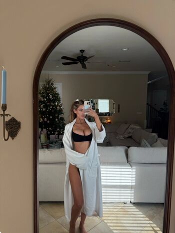 hadelinemope / Maddie Hope