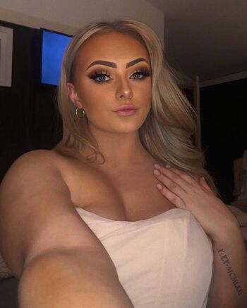 Full leaked Hailey brown private onlyfans photo