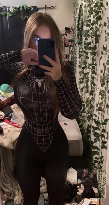 Full leaked Hailey frizzell private onlyfans photo