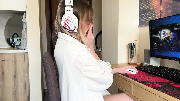 Full leaked Hanna h uwu private onlyfans photo