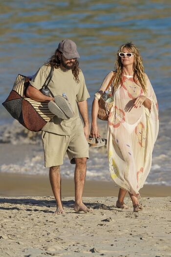 Full leaked Heidi klum  page private onlyfans photo