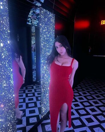 Full leaked Heily private onlyfans photo