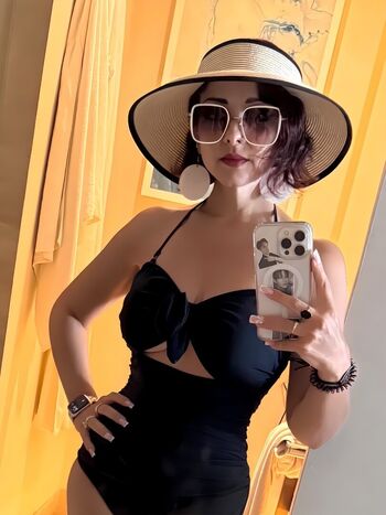 Full leaked Hey pooks private onlyfans photo