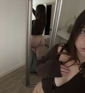 Full leaked Hiyaitsbri private onlyfans photo