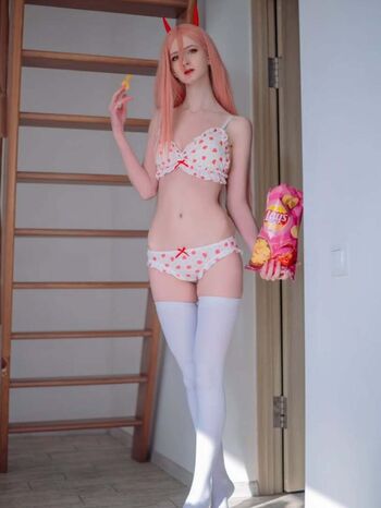 Holly White \ Holly.13.White