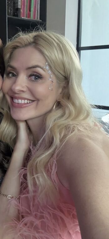 Full leaked Holly willoughby private onlyfans photo