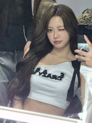 Hong Eunchae 홍은채 | LESSERAFIM