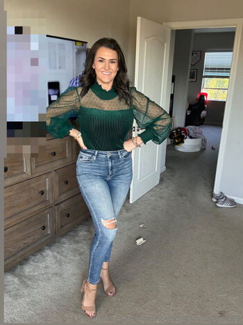 hotmomnexxxtdoorfree