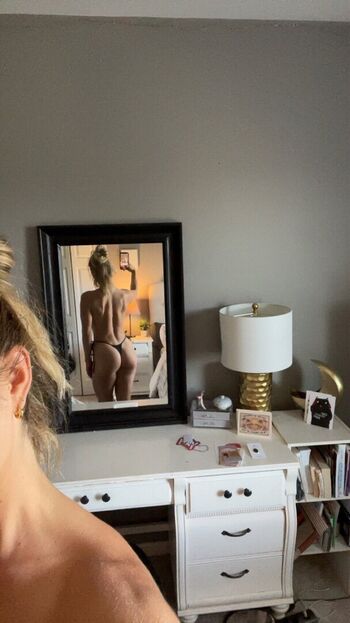 Full leaked Hotpissers private onlyfans photo