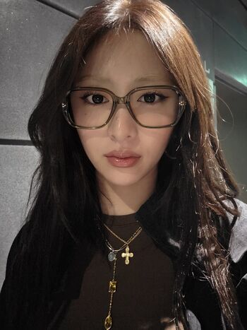 Huh Yunjin 허윤진