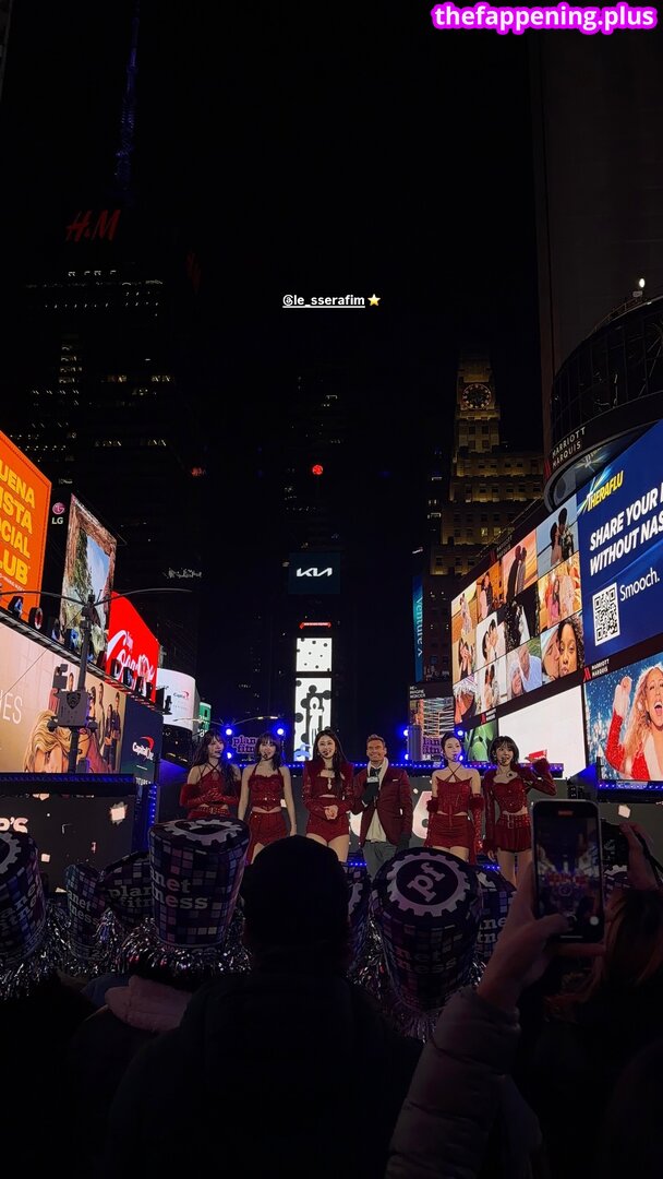 Huh Yunjin 허윤진