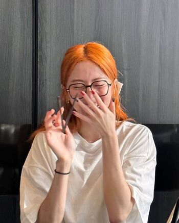 Huh Yunjin 허윤진