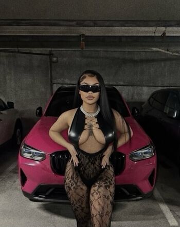 Full leaked Iamskylarmarie private onlyfans photo