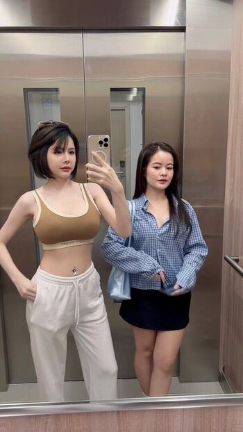 Full leaked Iceziipk private onlyfans photo