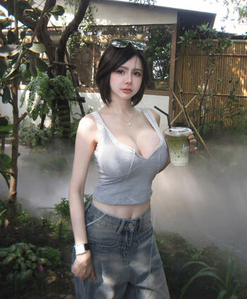 Full leaked Iceziipk private onlyfans photo