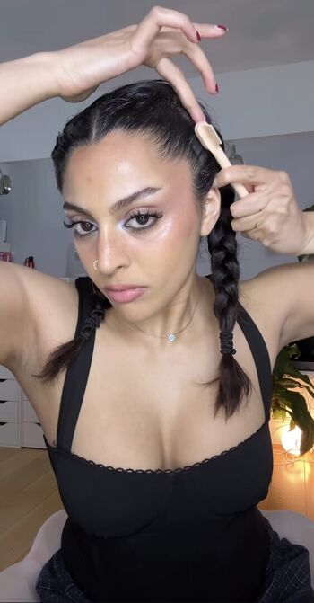 Full leaked Iconicakes private onlyfans photo