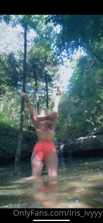 iris_ivyyy