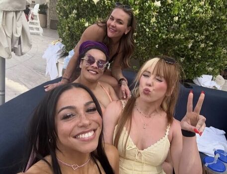 Full leaked Isla dawn private onlyfans photo