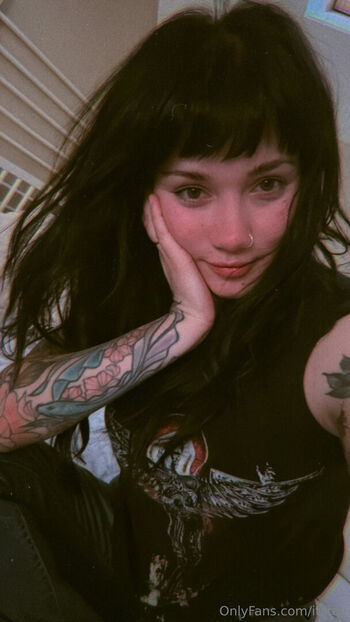 Itsfay / Fay SG / Fay Suicide Girl