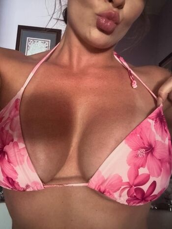 Full leaked Itssammieraee page private onlyfans photo