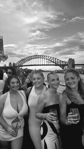 Full leaked Izzylareina private onlyfans photo