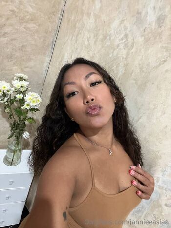 jannieeasiaa