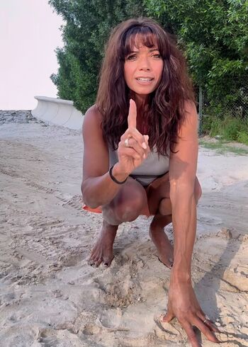 Jenny Powell