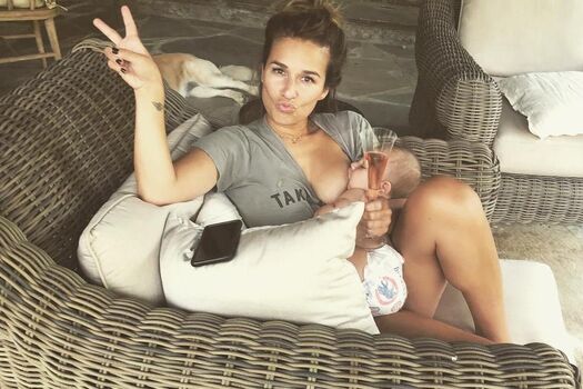 Jessie James Decker
