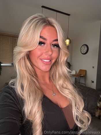 jessievasilevaxx