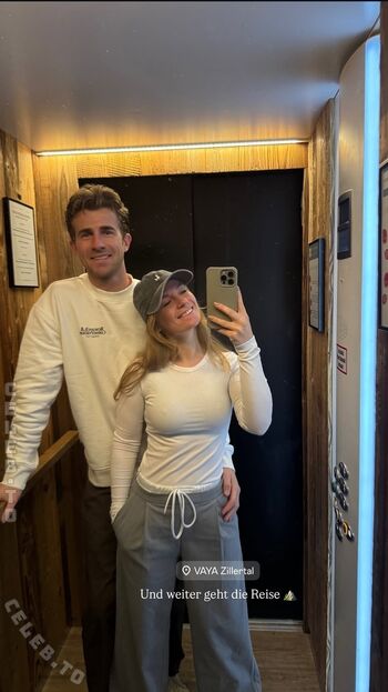 Full leaked Jil eileen fngeling page private onlyfans photo